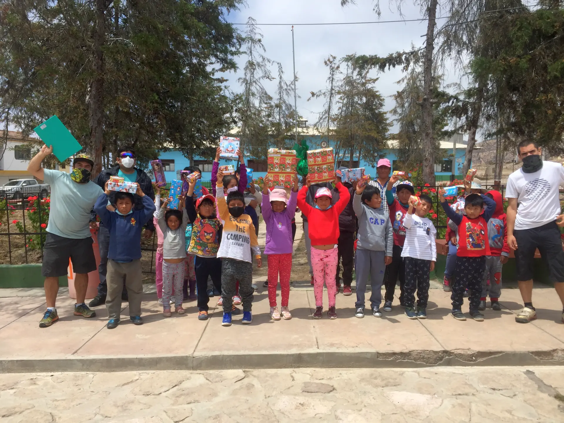 Corporate volunteering and team building with VIVID Peru